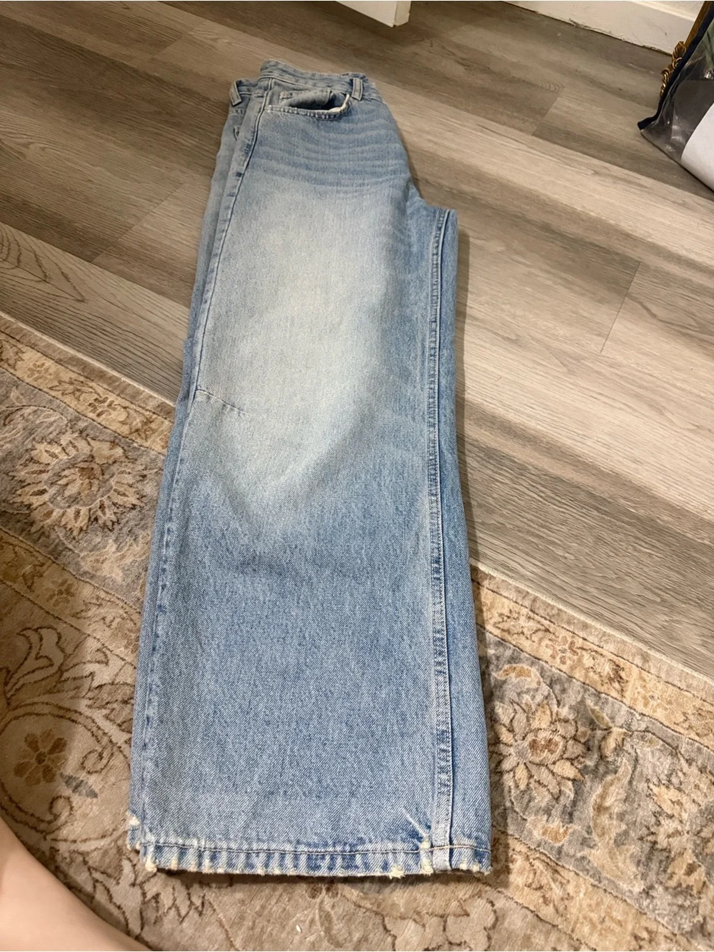 Zara Light Wash Relaxed Men’s Jeans